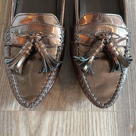LIKE NEW STUART WEITZMAN POINTED TOE PATENT LEATHER BRONZE LAOFER DRIVING MOC 6 - Picture 3 of 9